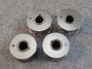 4 total CLASS 15 BOBBINS for SINGER class 15 & others 15-90 15-91 +   Vintage