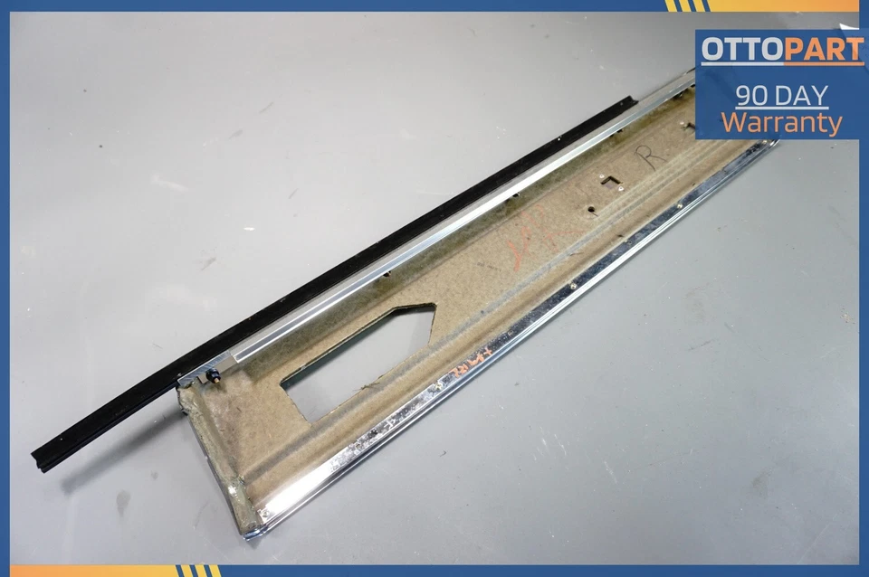 Panel de puerta trasera izquierda Jaguar XJ6 XJ40 1986-1994 Daimler Sovereign moldura superior OEM Foto 4 de 4