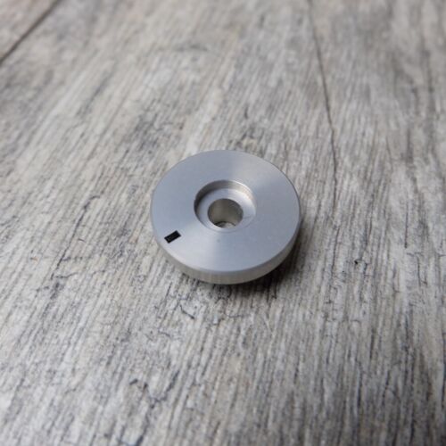 Akai X-355 Reel to Reel – ONE Bottom Turn Knob – Genuine Parts - Picture 2 of 3