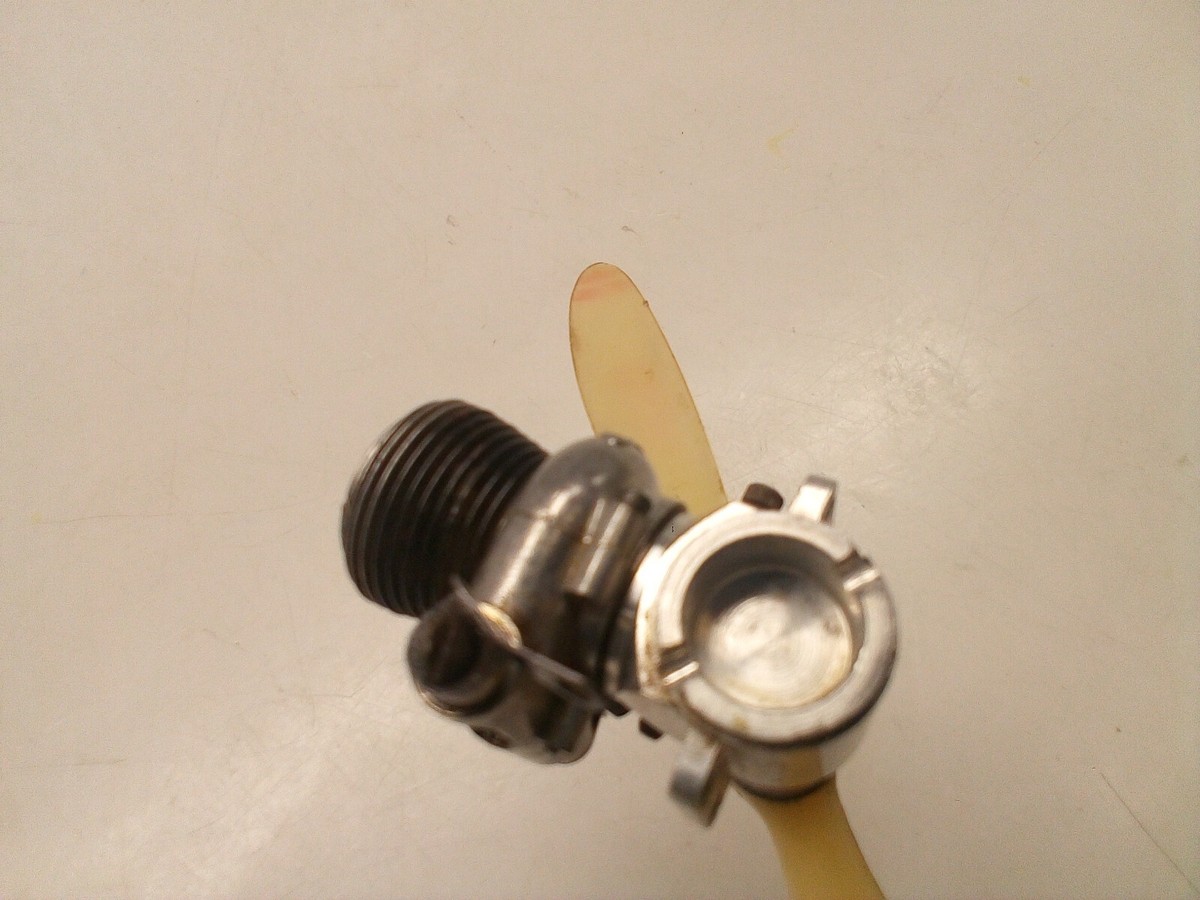 Cox Medallion .09 R/C With Combined carburetor/exhaust Model