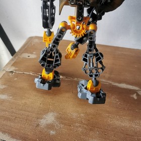 Lego 8918 Bionicle Mahri Nui Barraki Carapar robot / ref A704