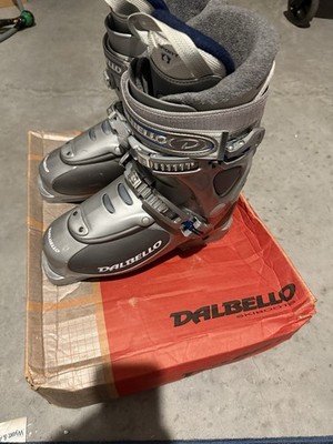Dalbello ski boots, size 27.5 (US 9.5), comfortable fit, great condition
