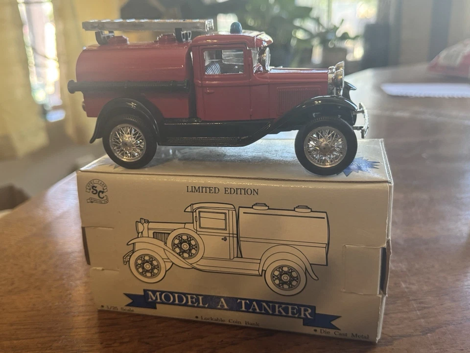 Liberty Classics Model A Tanker Fire Truck 1/25 Scale Die-Cast Coin Bank Limited - Image 2 of 4