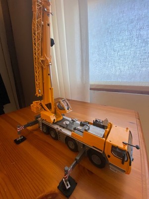 Liebherr LTM 1090-4-3 1/50