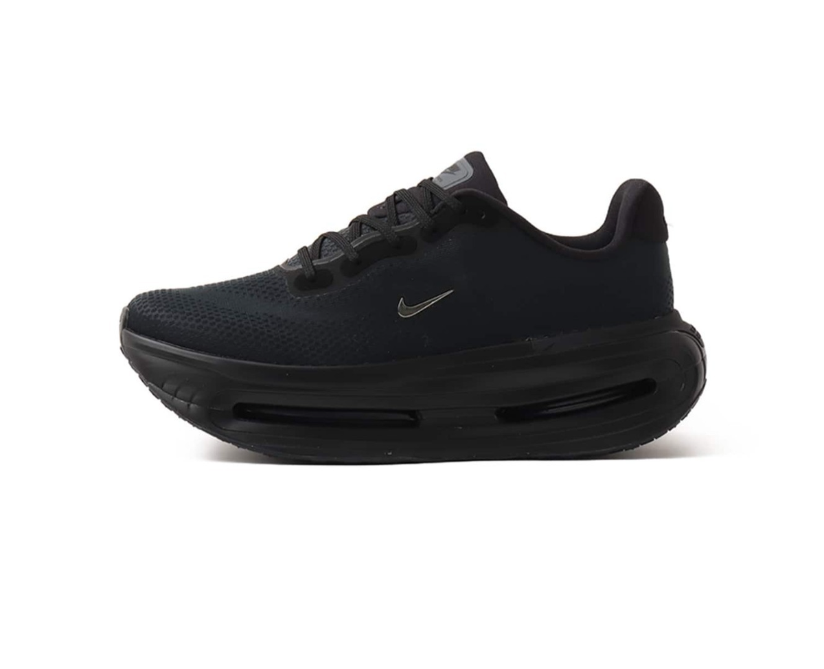 Nike Vomero Premium SP Black Mini Chrome Swoosh IQ0627-001 Men's Nike Vomero Premium SP Black Mini Chrome Swoosh IQ0627-001 Men's