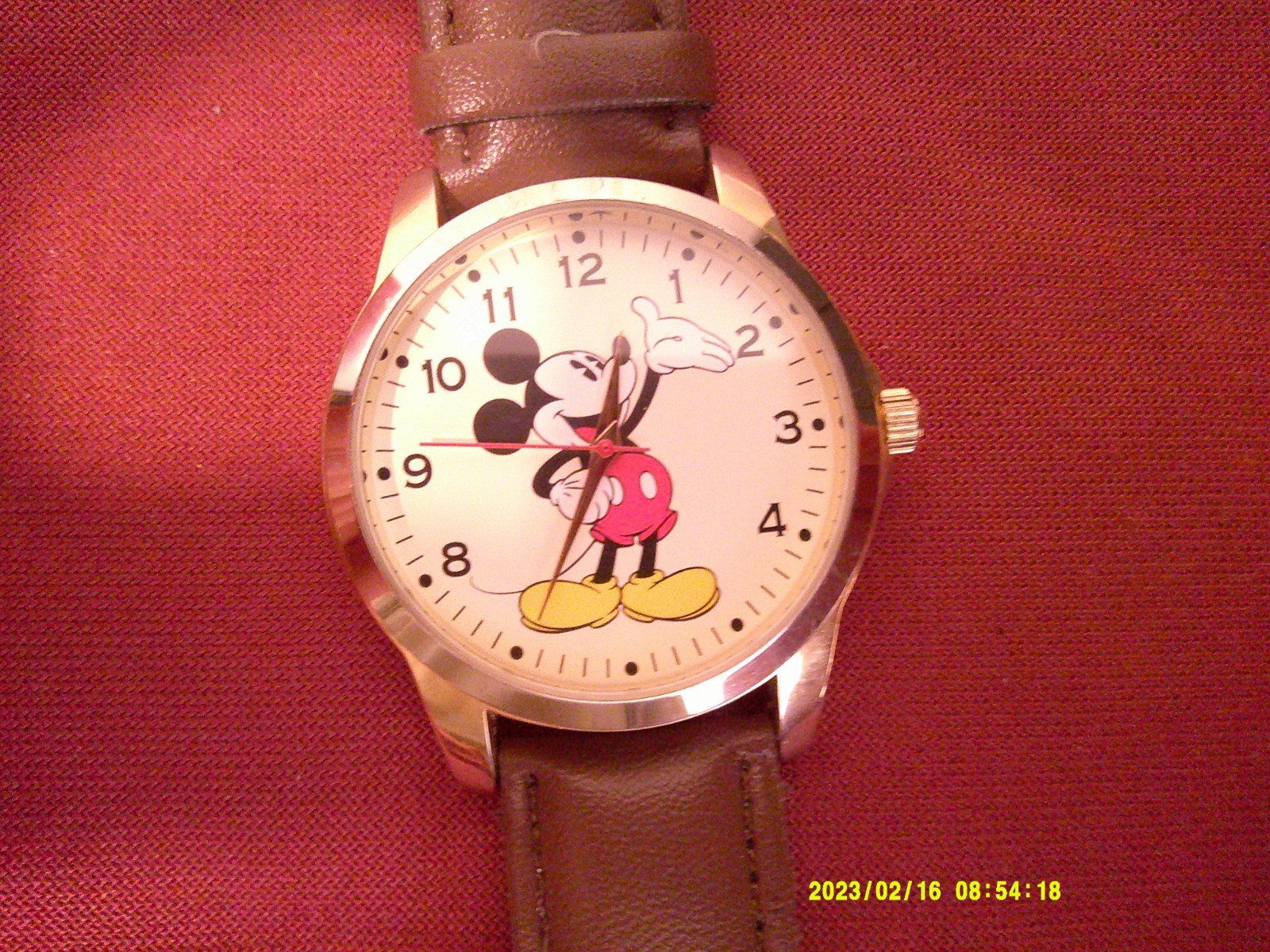 Disney MZB Man's Silver Tone Mickey Mouse Large Watch MCK837 Brown Faux Leather