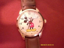 Disney MZB Man's Silver Tone Mickey Mouse Large Watch MCK837 Brown Faux Leather