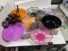 Halloween decorations: Serving Bowls, Spider Candy Bowls, Garland, Lights  651