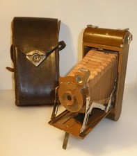 BROWN No.1a POCKET KODAK JUNIOR FOLDING CAMERA , Made in Canada