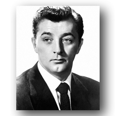 Robert Mitchum Photo 8x10 1945 Actor Portrait Black And White Headshot