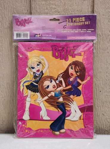 Bratz Doll Set Stazionario 11 Pezzi ~ USATO IN BUONE CONDIZIONI e SIGILLATO - Foto 2 di 5