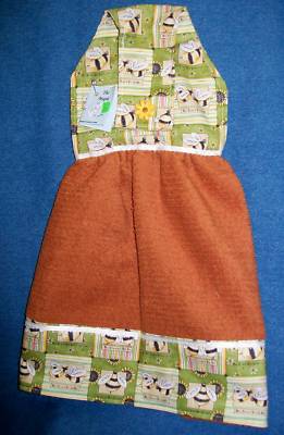 **NEW** Bee-tween You & Me Terra Cotta Hanging Kitchen Fridge Hand Towel #305