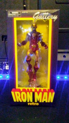 DIAMOND SELECT Marvel Gallery 15in Classic Iron Man PVC STATUE Dioram New In Box