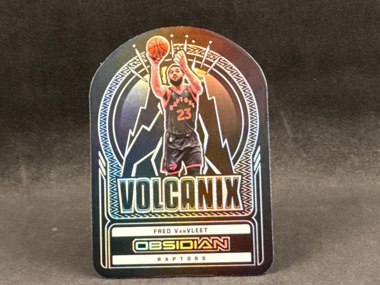 2021-22 PANINI OBSIDIAN FRED VANVLEET #32 VOLCANIX DIE-CUT PRIZMS SP RAPTORS