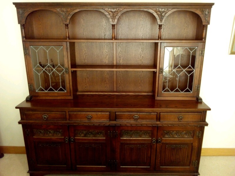 OLD CHARM Dining room set, table, chairs, dresser, antique oak