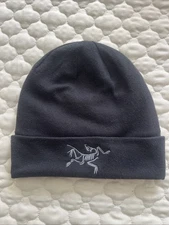 Arc’teryx Embroidered Bird Toque Beanie Cap Black
