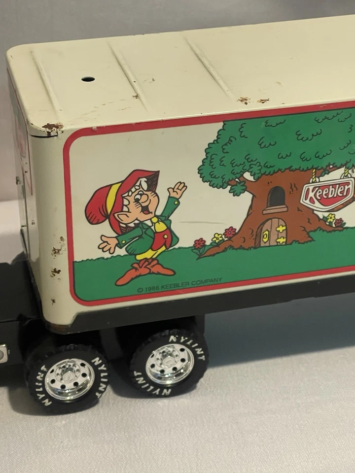 Vintage Keebler ELF Semi Truck Nylint Pressed Steel GMC 18 Wheeler 21 Inch 1986 - Image 3 of 4