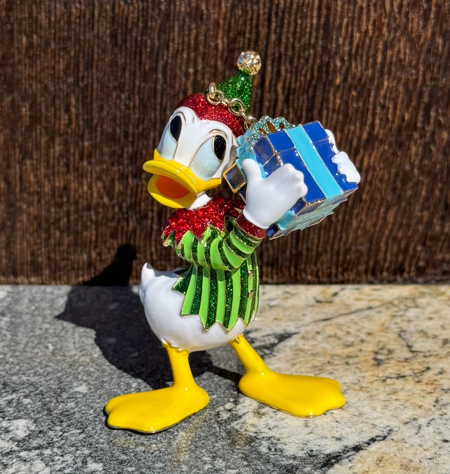 BaubleBar 2024 Disney REGALO DE NAVIDAD Pato Donald Vacaciones REGALO Bolso Dije NUEVO Foto 4 de 4