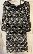 Haani Women’s Black Floral Knit Overlay 3/4 Flare Sleeve Sheath Dress Size M EUC