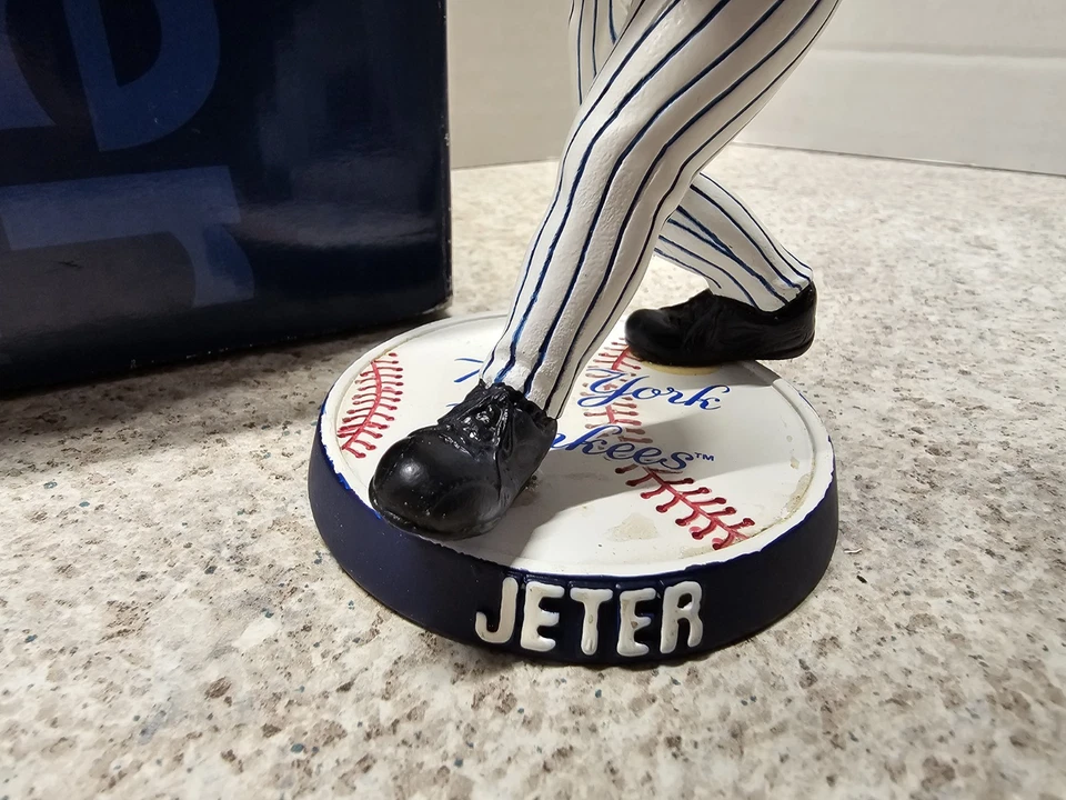 Derek Jeter New York Yankees MLB 2007 Forever Collectibles FOCO Big Heads Foto 3 de 4