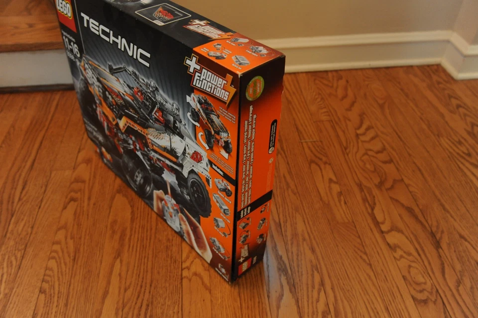 LEGO 9398 - 4x4 Crawler Technic Remote Controlled - New - Image 2 of 4