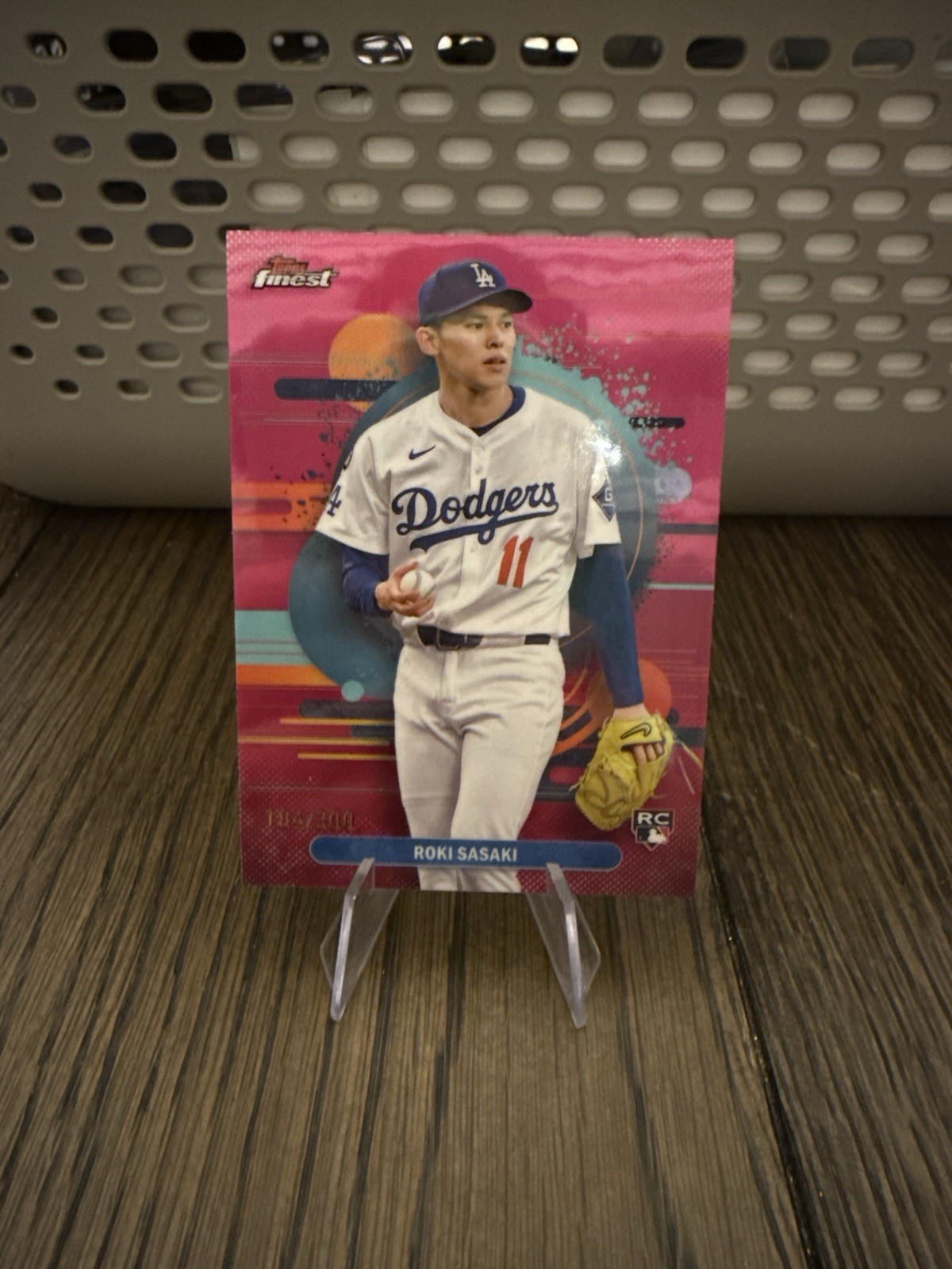 2025 Topps Finest Uncommon Roki Sasaki Magenta Refractor /300 (RC) Dodgers Star