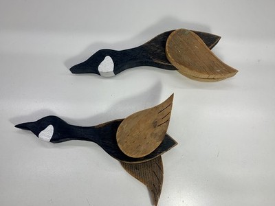 Canada Geese Flying Pair 2 Old Barn Wood Wall Art Rustic Cabin Nature Lake Vtg