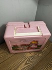 Vintage Holly Hobbie Pink Plastic Lunchbox + Thermos Aladdin Excellent Cond — photo 10