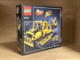 NEW SEALED LEGO Technic 42028: Bulldozer