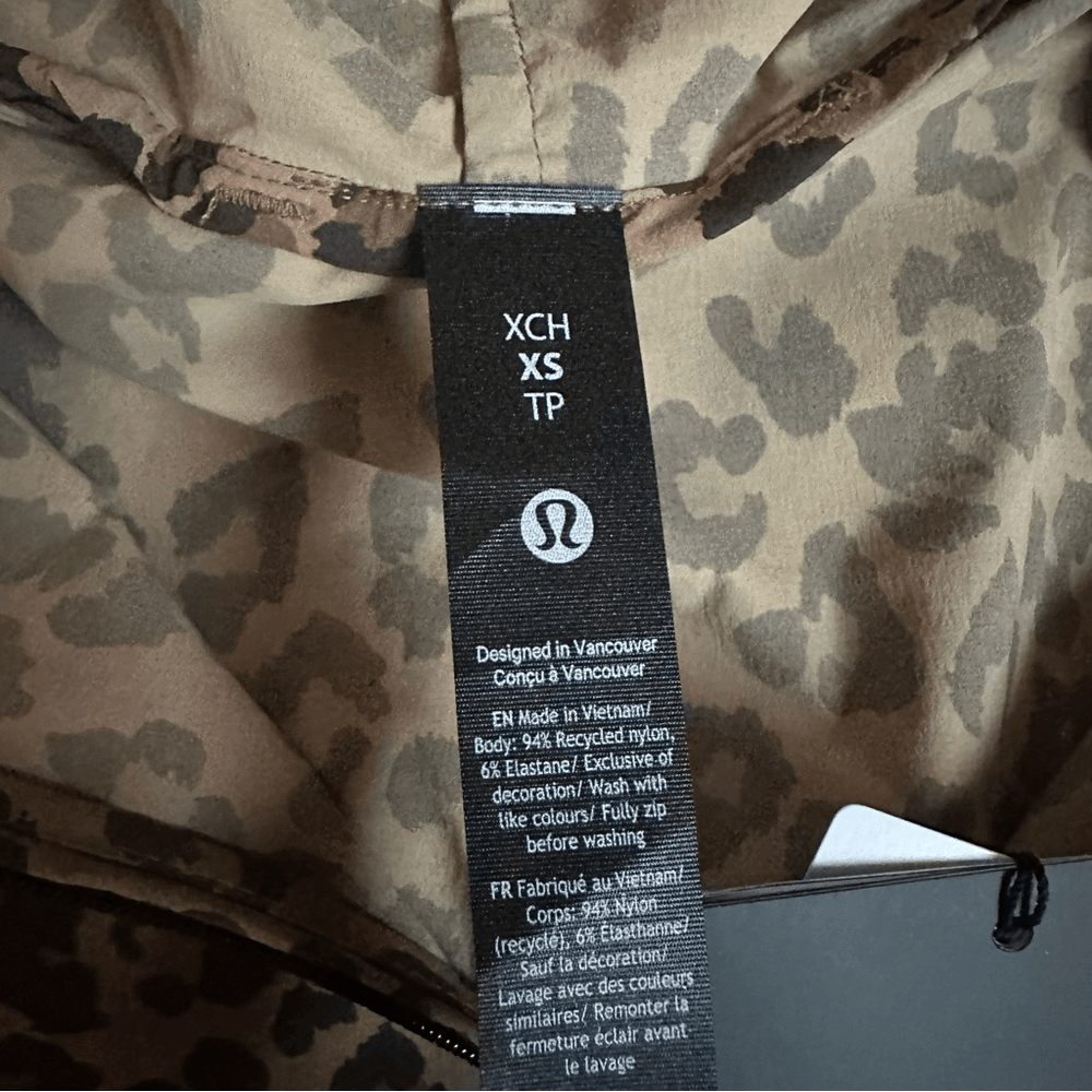 NWT XS Multi-Pocket Running Anorak *Leopard - Lululemon | eBay
