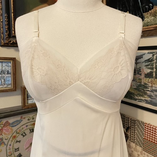 50s Vintage Vanity Fair Ivory Nylon Lace Bust Slip Adjustable Straps Size 38 - Picture 2 of 7