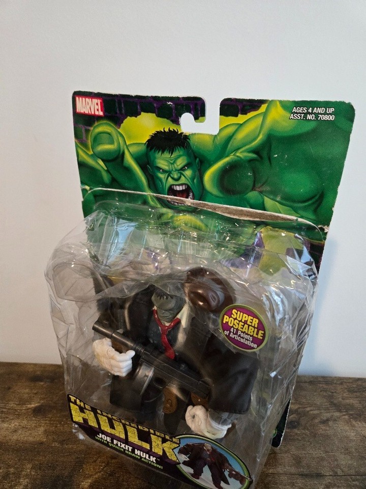 2004 Incredible Hulk Joe Fixit Hulk **PACKAGE SEVERELY DAMAGED