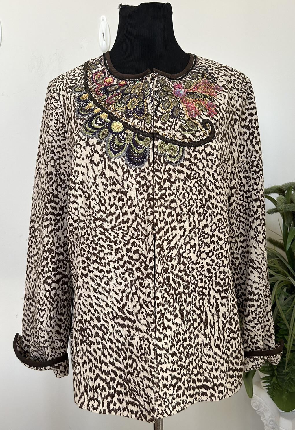 CHICO'S Leopard Print Sequence Embroidery Animal … - image 1