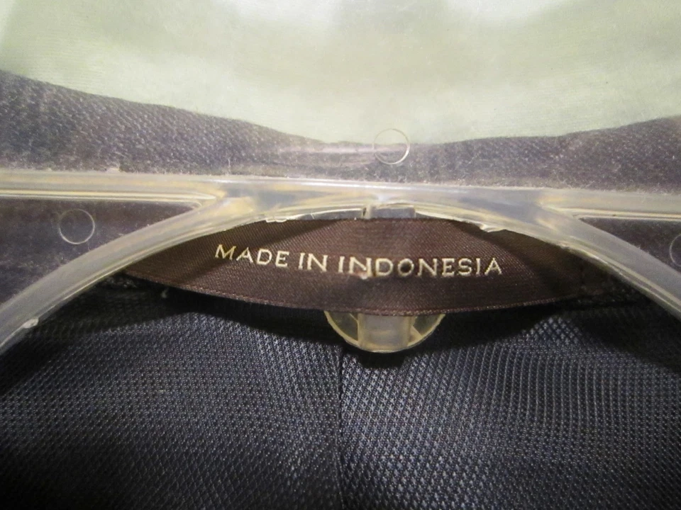 CHAQUETA BLAZER DE LANA A CUADROS NEGRA CARBÓN TALLA 42L TASSO ELBA ANGELICO USADA EN EXCELENTE ESTADO Foto 3 de 4