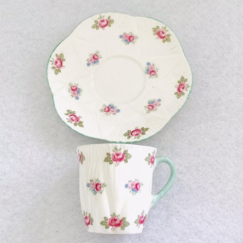 JUEGO DE TAZA Y PLATILLO ROSEBUD SHELLEY 13426 ROSA Y VERDE DE COLECCIÓN Excelente Estado - Imagen 4 de 8