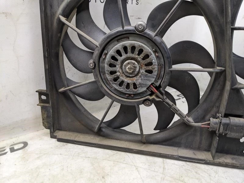 Volkswagen GTI 2006-14 2,0 L radiador ventilador motor 1K0-121-205-AJ OEM *ReaD* Foto 4 de 4