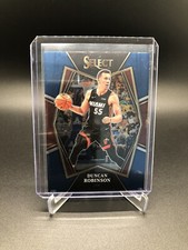 2021-22 Panini Select Duncan Robinson Premier Level Blue Prizm Heat 188