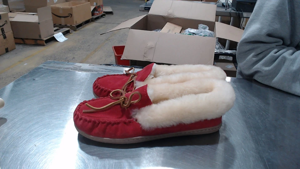 Usado Como Nuevo_Minnetonka Mujer Alpino Piel de Oveja Mocasín Rojo Talla 9_Rojo_Talla 9 Foto 4 de 4