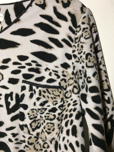 Whispers Pajama Top S Women's Animal Print Lightweight Fleece Pocket Bust 42.5" - Picture 2 of 7