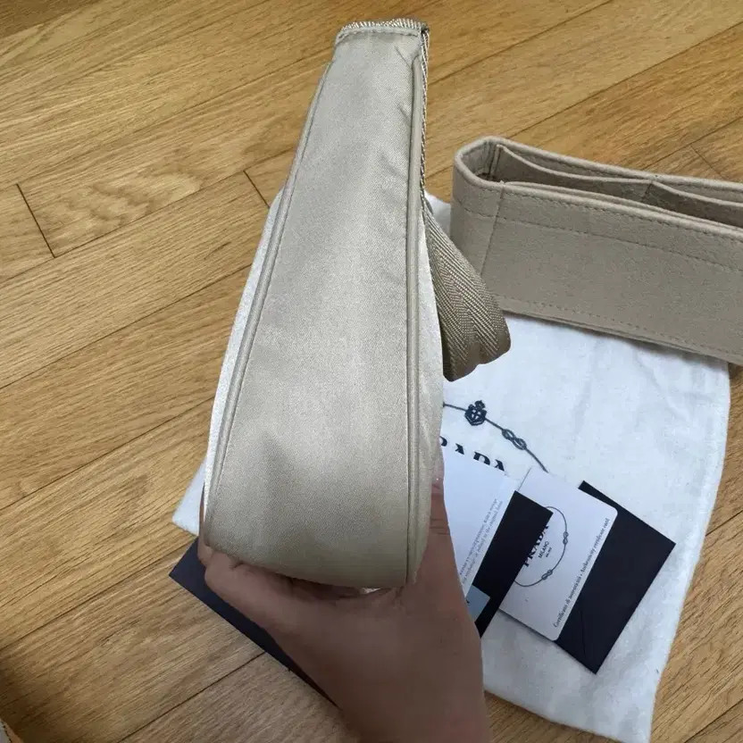 Prada Re-Edition 2000 Nylon Mini Bag - Beige thumbnail 7