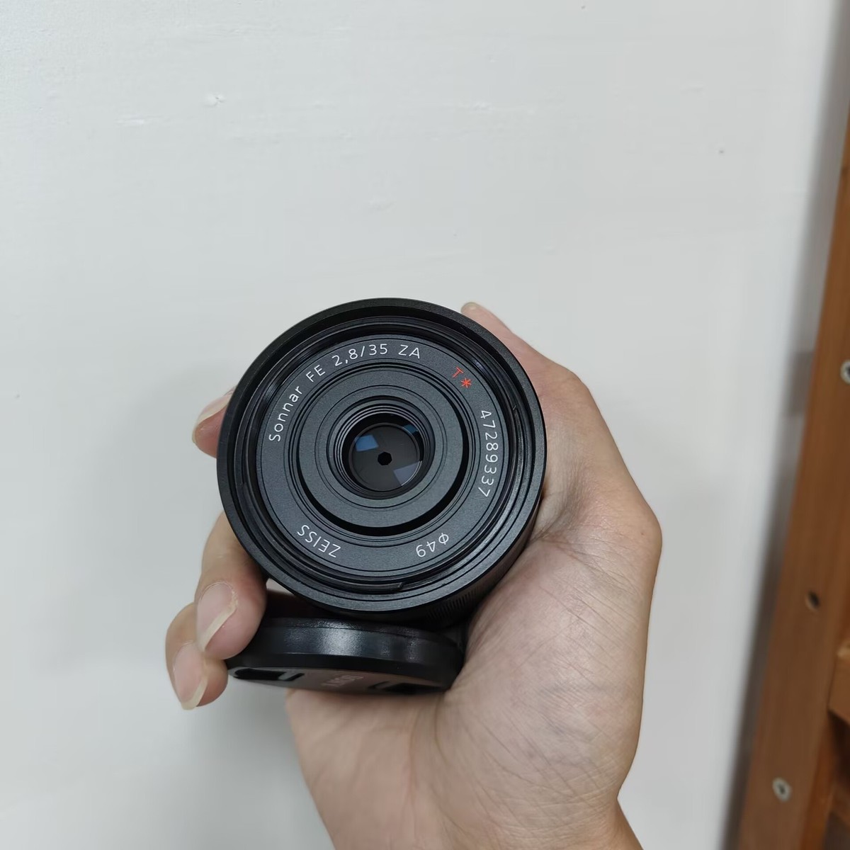 Sony 35mm F2.8 Sonnar T FE ZA Full Frame Prime Fixed Lens Wide