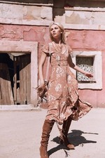 Spell And The Gypsy Collective Rosa Midi Dress Size L Floral Short Sleeve V Neck