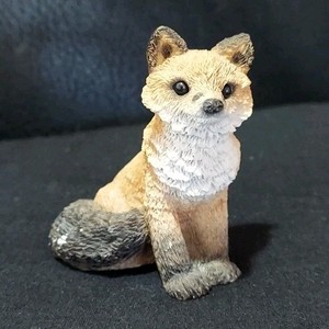 Adorable Vintage Stone Critters~Red Fox Kit Figurine~United Design ~2.5"