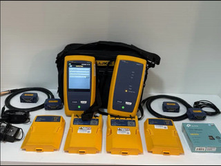 FLUKE Networks DSX 8000QI 2 GHz Cable Analyzer with Quad OLTS CAL 2024