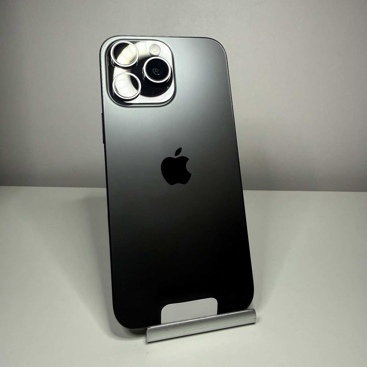 Apple iPhone 16 Pro Max - 256 GB - Black Titanium (Verizon