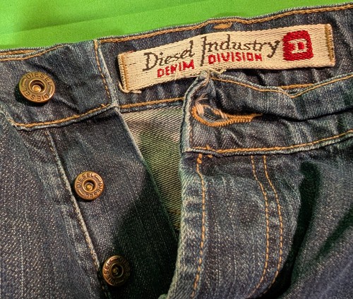 DIESEL Worn & Distressed Loose Fit Baggy Jeans W36" x L34" - Picture 5 of 6