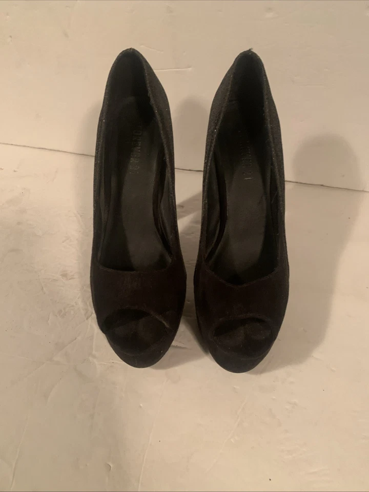 Forever 21 Vintage Años 90 Y2K Negro Brillo Peep Toe Plataforma Tacones Talla 7 Foto 2 de 4