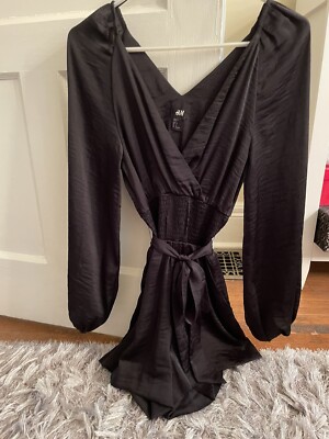 black satin dress shorts Lace-Trim 1(MEDIUM) / Featuring an elasticated drawstring waist for a comfortable fit and delicate lace trim detailing Black Satin Eyelash Lace Hem