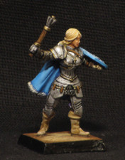 Female Paladin Knight miniature - DnD, Pathfinder, tabletop RPG