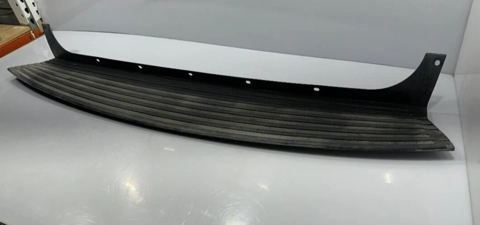 2004 LINCOLN AVIATOR REAR BUMPER STEP PAD TRIM PANEL GENUINE OEM USED FORD PART - Image 2 of 4